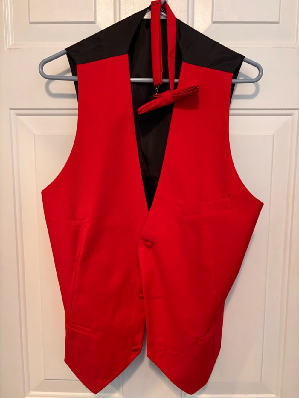 Men’s Medium vest and bow tie
